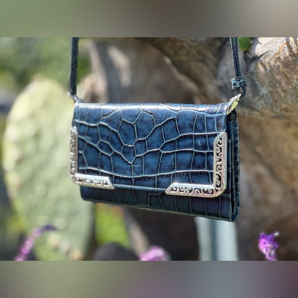 Brighton — Croc Embossed Leather Wallet - Picture 3 of 3